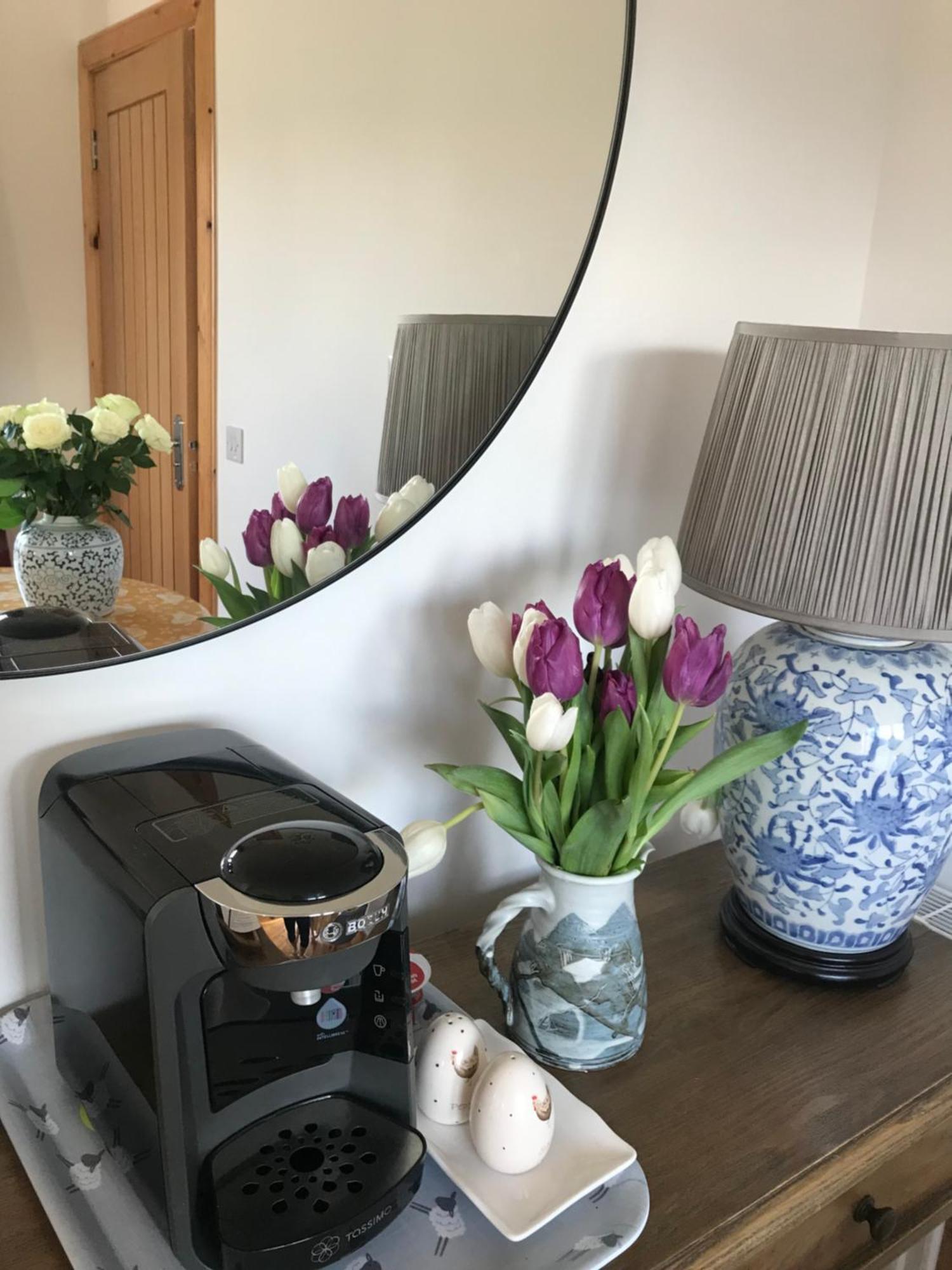 אינברנס City Central Quiet Garden Apartment With Free Parking מראה חיצוני תמונה